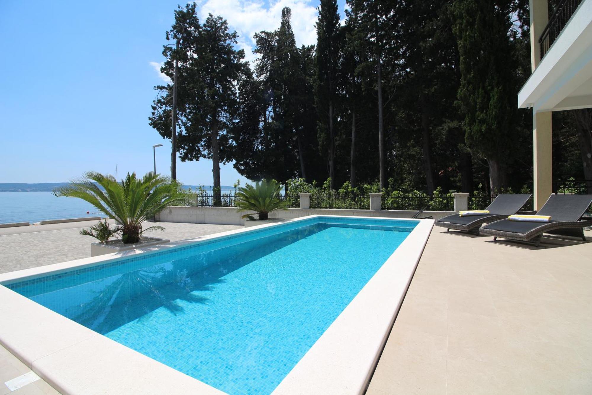 Villa Beachfront Sea Palace Kaštela Exterior foto